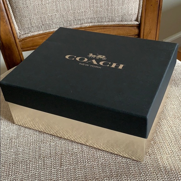 COACH Gift Set Cosmetic bag + ID Mirror Wallet - Picture 3 of 8